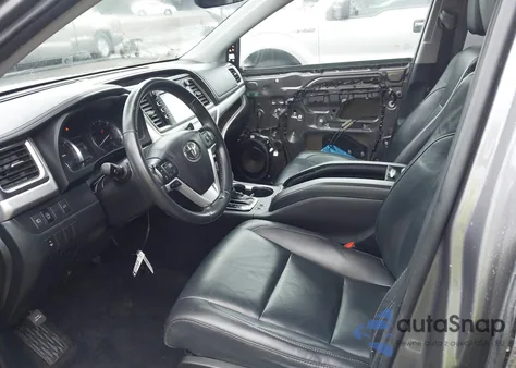 2019 Toyota Highlander Xle from USA, damaged, VIN 5TDJZRFH6KS625384